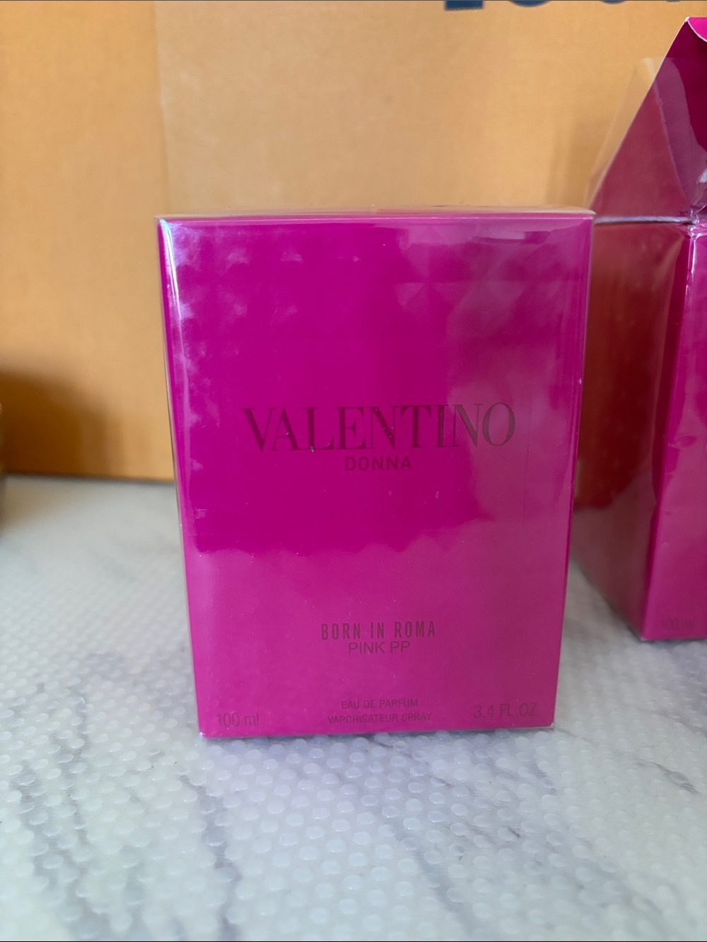 Valentino Born in Roma PINK PP